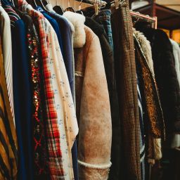 Five great reasons to buy vintage clothes